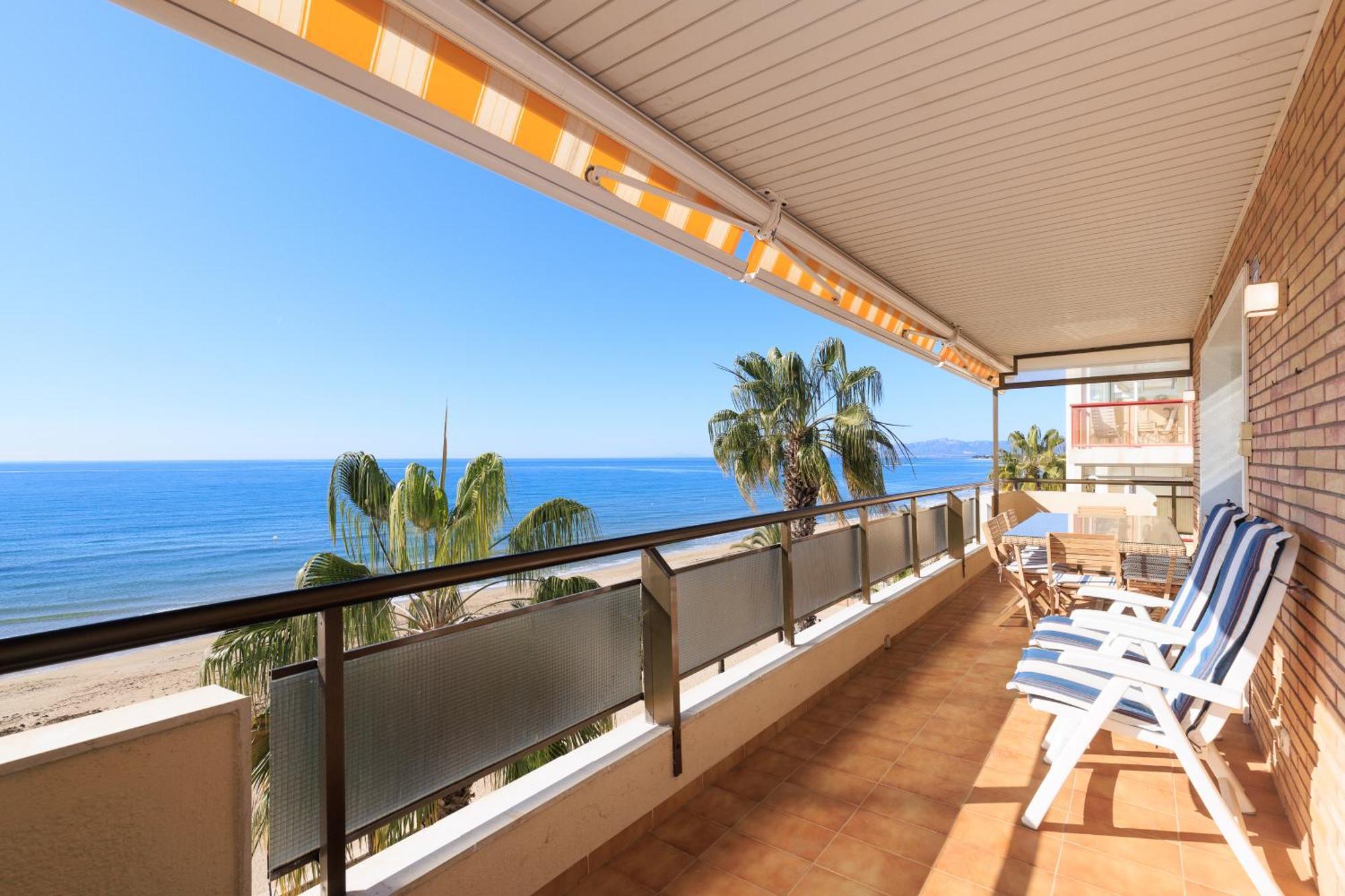 Apartamento Para 8 Sobre El Mar Apartman Salou Kültér fotó